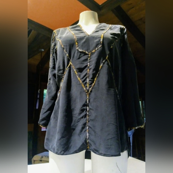 BCBG Y2K SILK BLOUSE - Picture 3 of 8